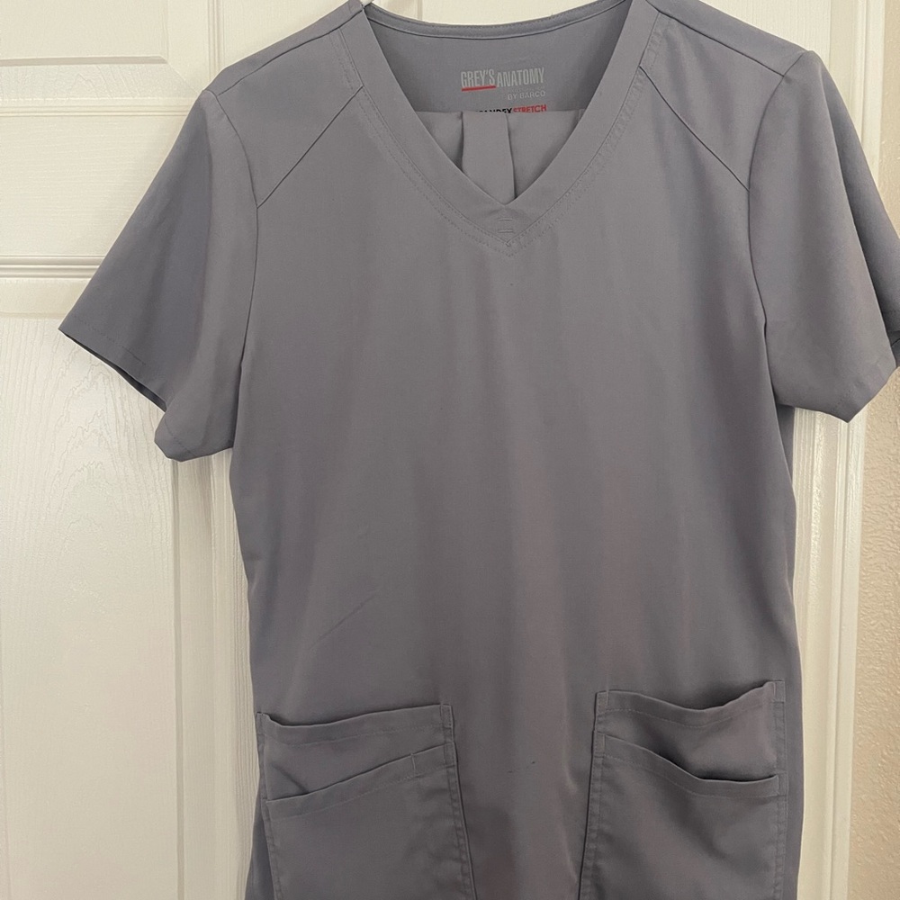Grey’s anatomy scrub top and jogger bottoms